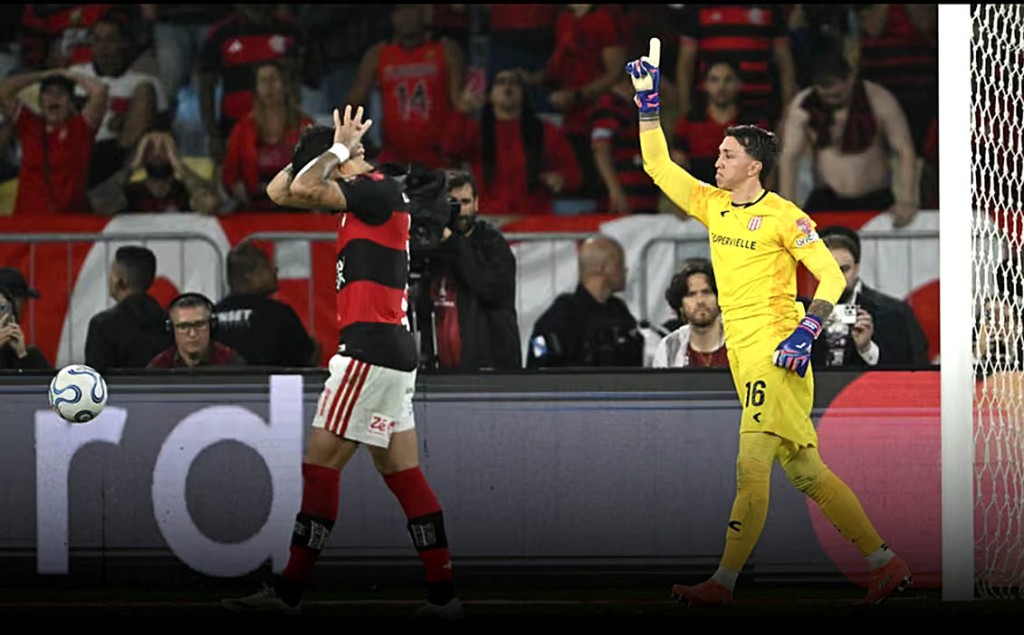 Flamengo perde nos pênaltis e está eliminado da Libertadores