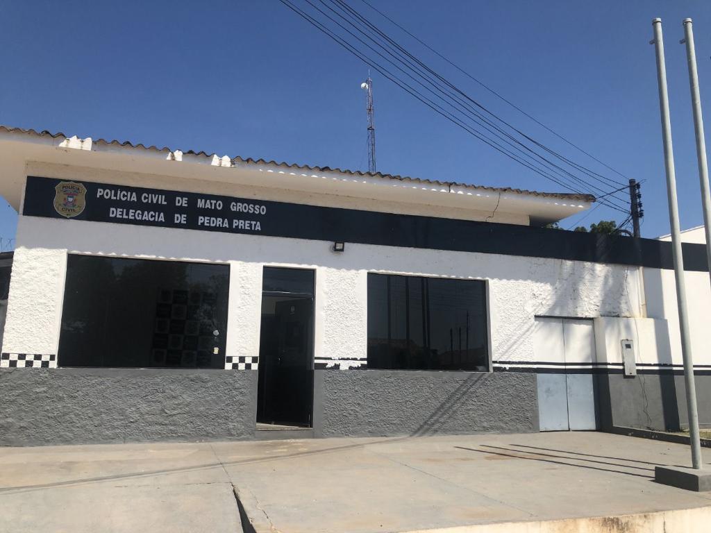 Mulher é presa em Rondonópolis para cumprir pena de quase 18 anos por diversos crimes