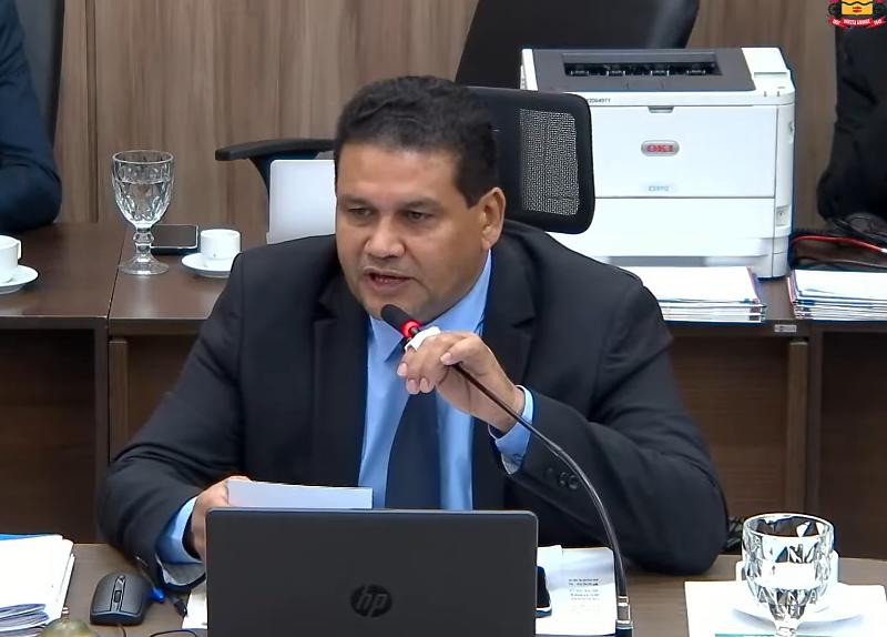 Wanderley classifica operação do Gaeco como “muito estranha” e nega apreensão em escritório